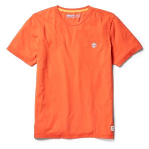 Возьмите с собой в новый сезон футболку SS Mohawk River Garment Dyed Jersey Tshirt с нашим логотипом Timberland  , напечатанным на груди. Она сделана из органического хлопкаи переработанного полиэстера и скроена в комфортной стандартной посадке. Особенности:	Состав: 70% органический хлопок, 30% переработанный полиэстер	Посадка Regular	Вышитый логотип Тимберленд