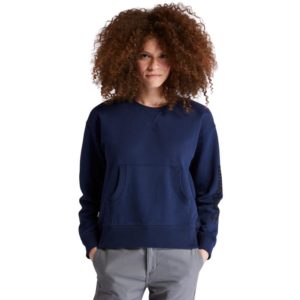 Свитшот Crew Neck Linear Logo On Sleeve из нашей новой коллекции порадует вас своим дизайном. Мягкий трикотаж из хлопка и логотип на рукаве, как отличительный знак Timberland , создают идеальную опцию для вашего повседневного гардероба.Особенности:	Состав: 60% органический хлопок, 40% переработанный полиэстер	Крой regular	Фирменный логотип Timberland  на рукаве Тимберленд
