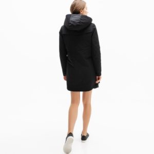 Куртка Lacoste, цвет черный, для женщин