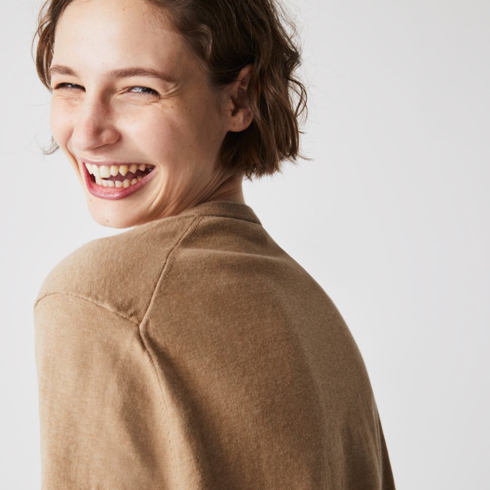 Свитер Lacoste , цвет бежевый, для женщин Свитер Lacoste , цвет бежевый, для женщин
