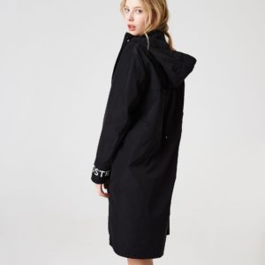 Куртка Lacoste , цвет черный, для женщин