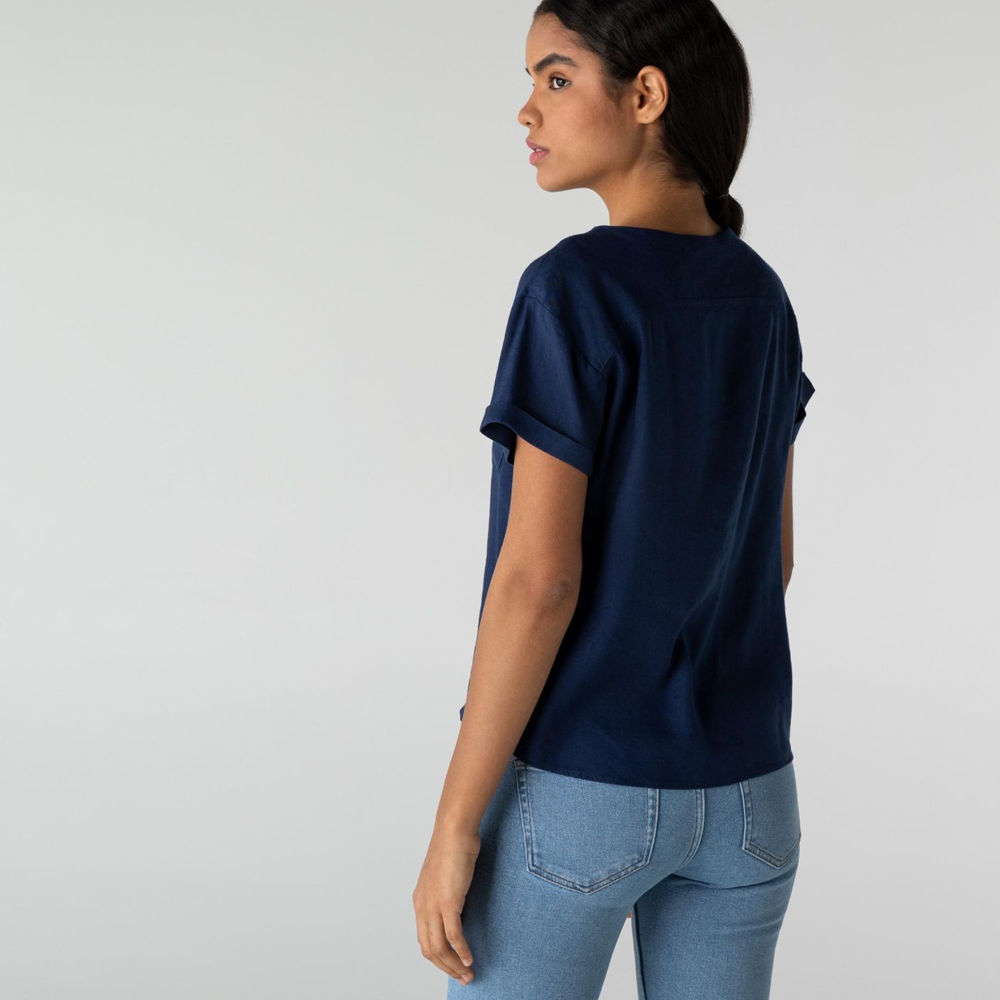 Рубашка Lacoste , цвет серый, для женщин Рубашка Lacoste , цвет серый, для женщин