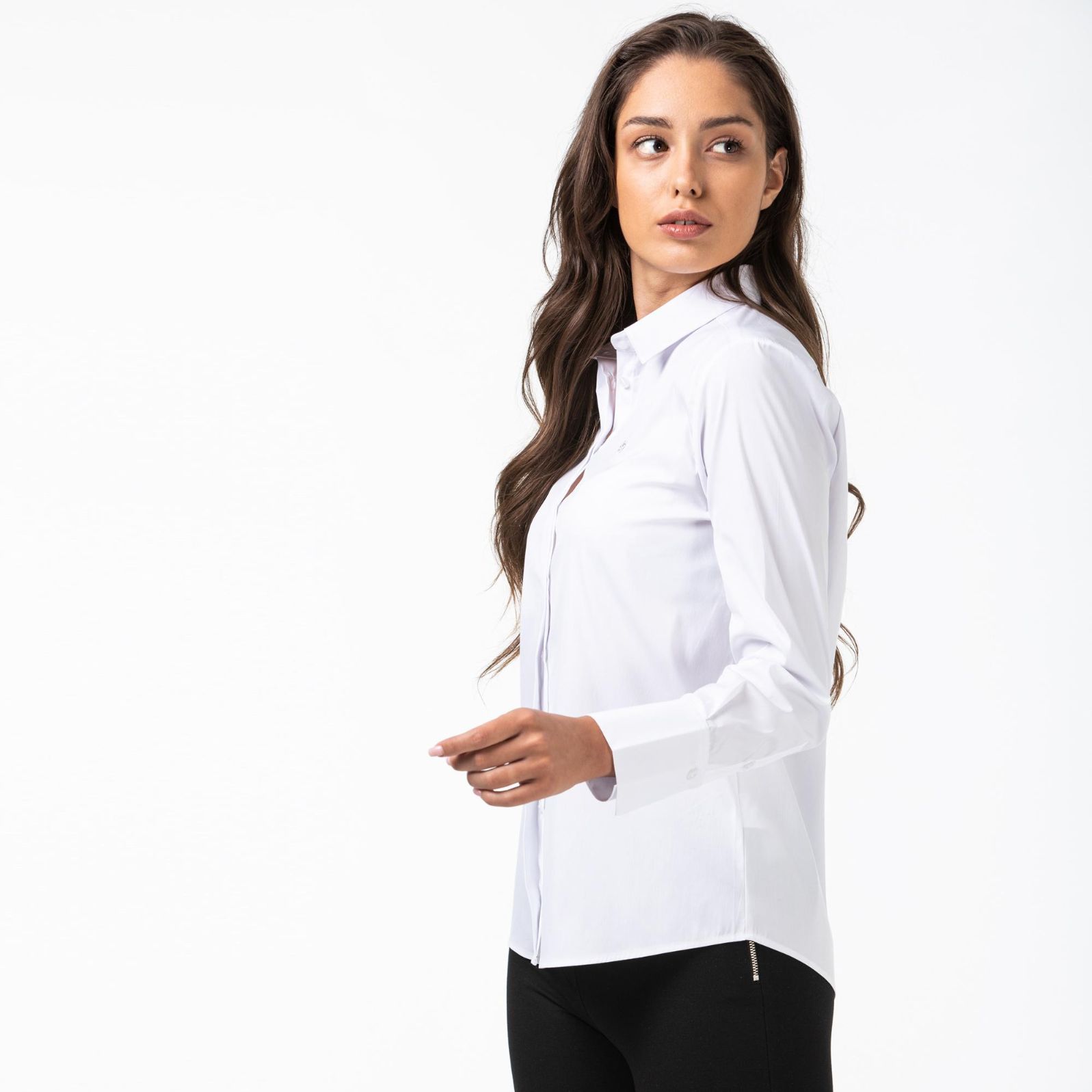 Рубашка Lacoste , цвет белый, для женщин Рубашка Lacoste , цвет белый, для женщин