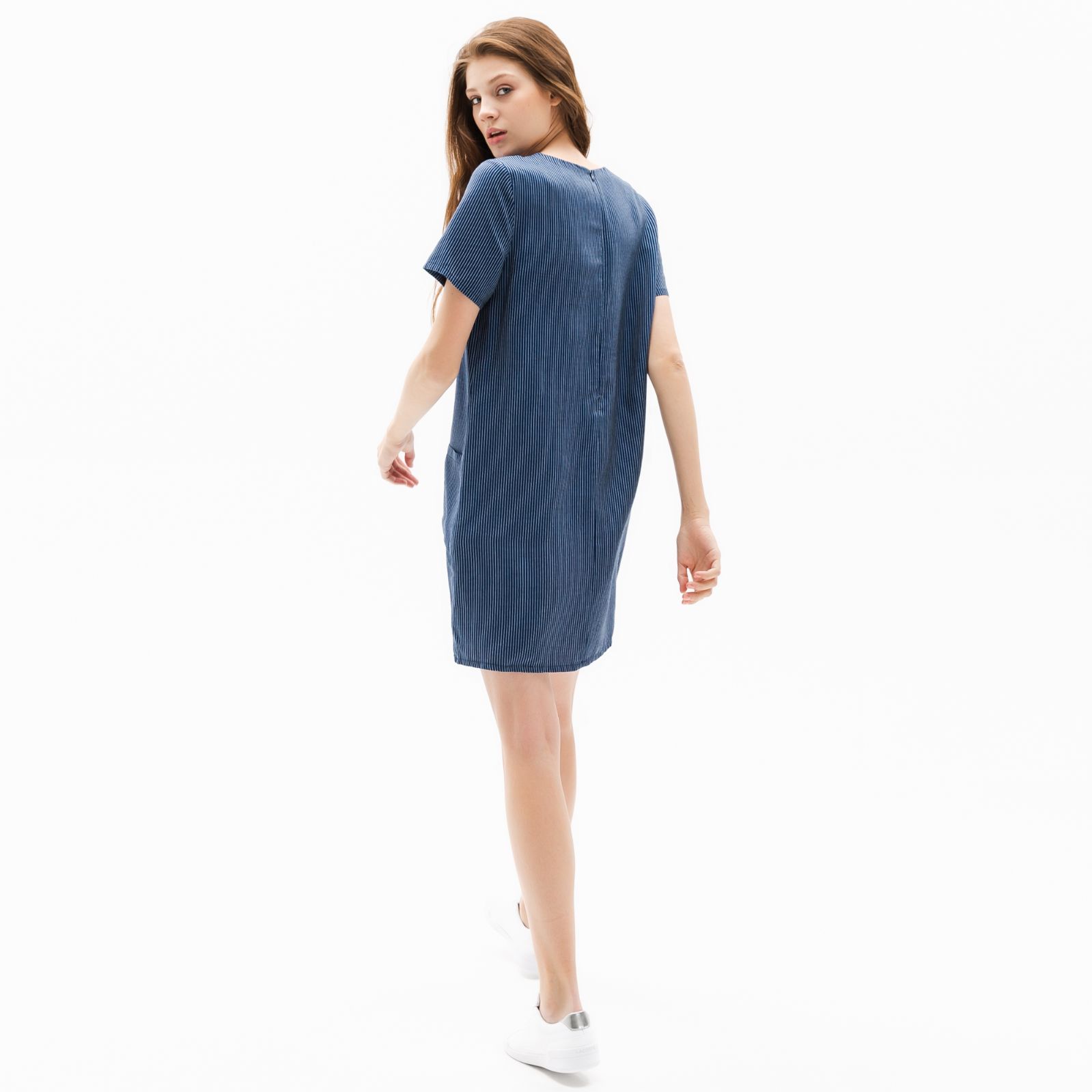 Платье Lacoste , цвет синий, для женщин Платье Lacoste , цвет синий, для женщин