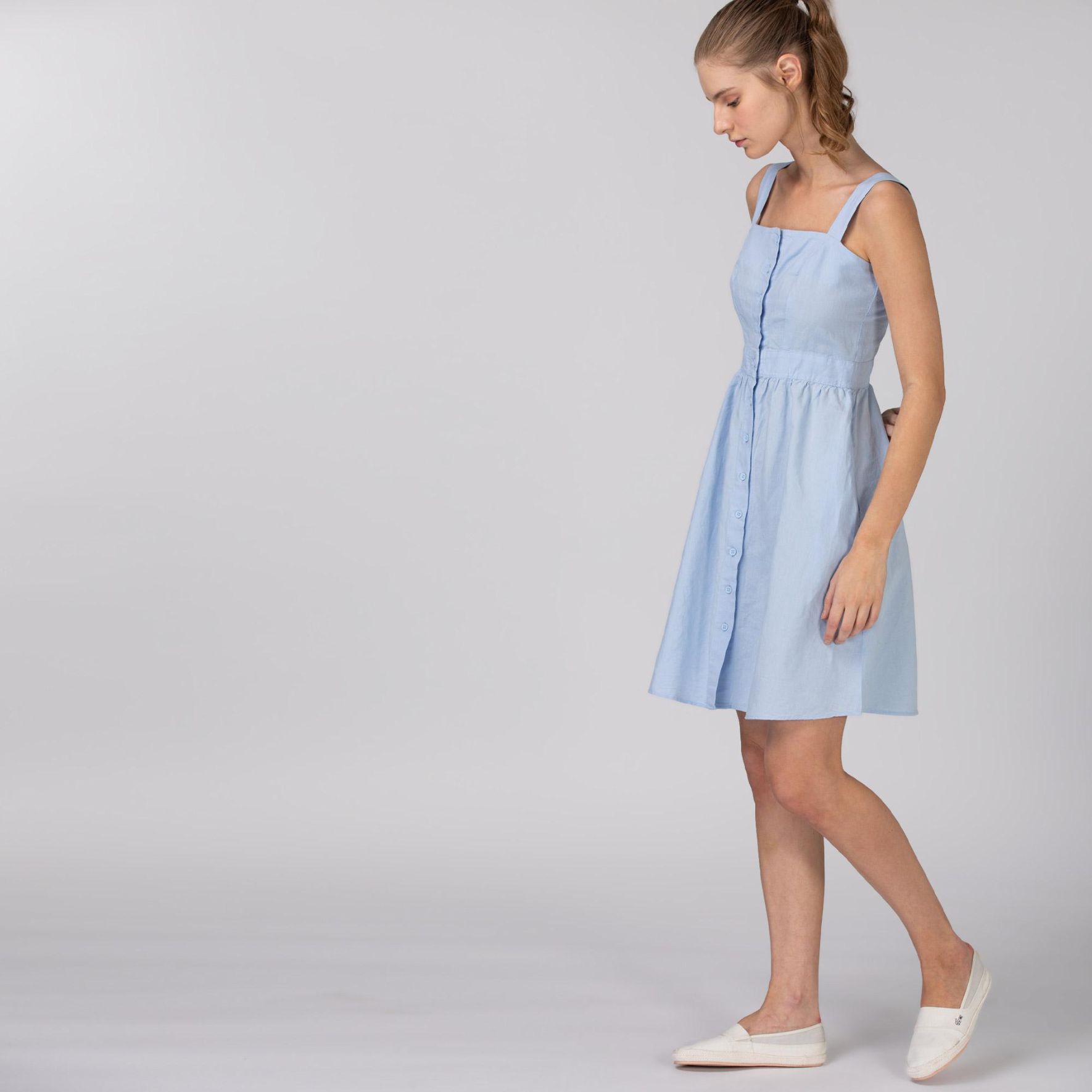 Платье Lacoste , цвет голубой, для женщин Платье Lacoste , цвет голубой, для женщин