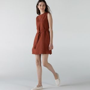 Платье Lacoste , цвет красный, для женщин Платье Lacoste , цвет красный, для женщин