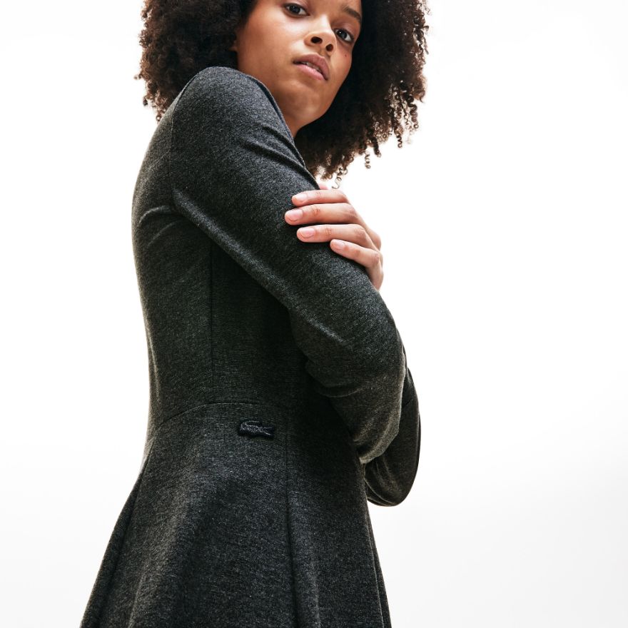 Платье Lacoste, цвет серый, для женщин Платье Lacoste, цвет серый, для женщин