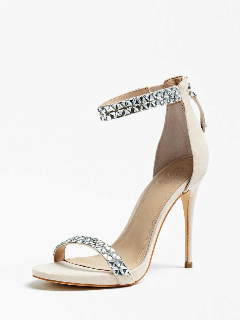БОСОНОЖКИ «THADDEA» С АППЛИКАЦИЯМИ Guess БОСОНОЖКИ «THADDEA» С АППЛИКАЦИЯМИ Guess