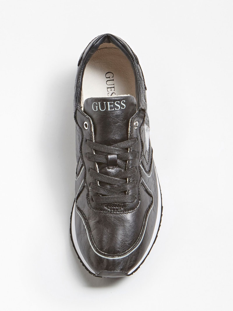 КРОССОВКИ NEW GLORYM С ПОДВЕСКОЙ Guess КРОССОВКИ NEW GLORYM С ПОДВЕСКОЙ Guess