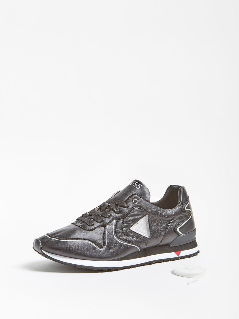 КРОССОВКИ NEW GLORYM С ПОДВЕСКОЙ Guess КРОССОВКИ NEW GLORYM С ПОДВЕСКОЙ Guess