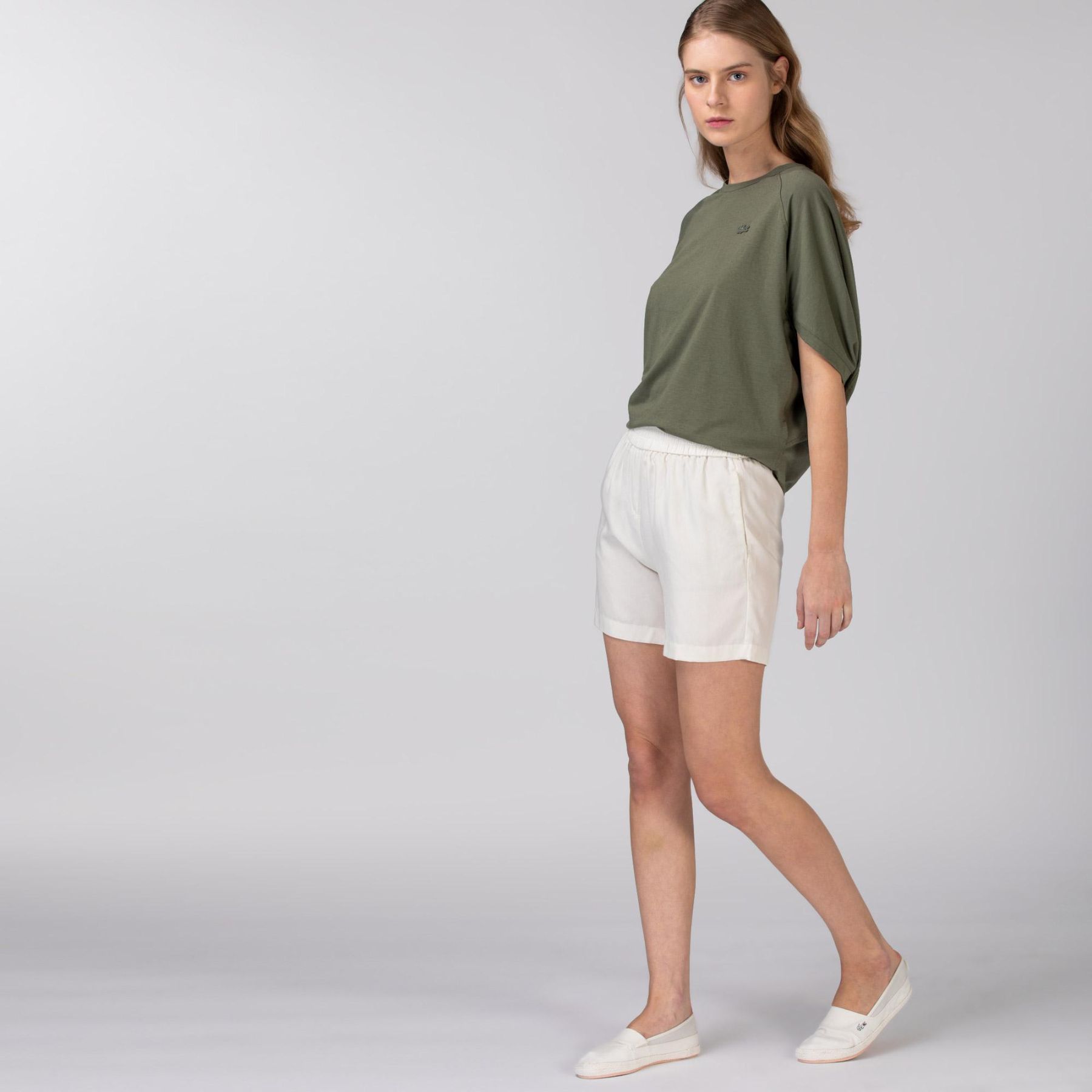 Шорты Lacoste , цвет бежевый, для женщин Шорты Lacoste , цвет бежевый, для женщин