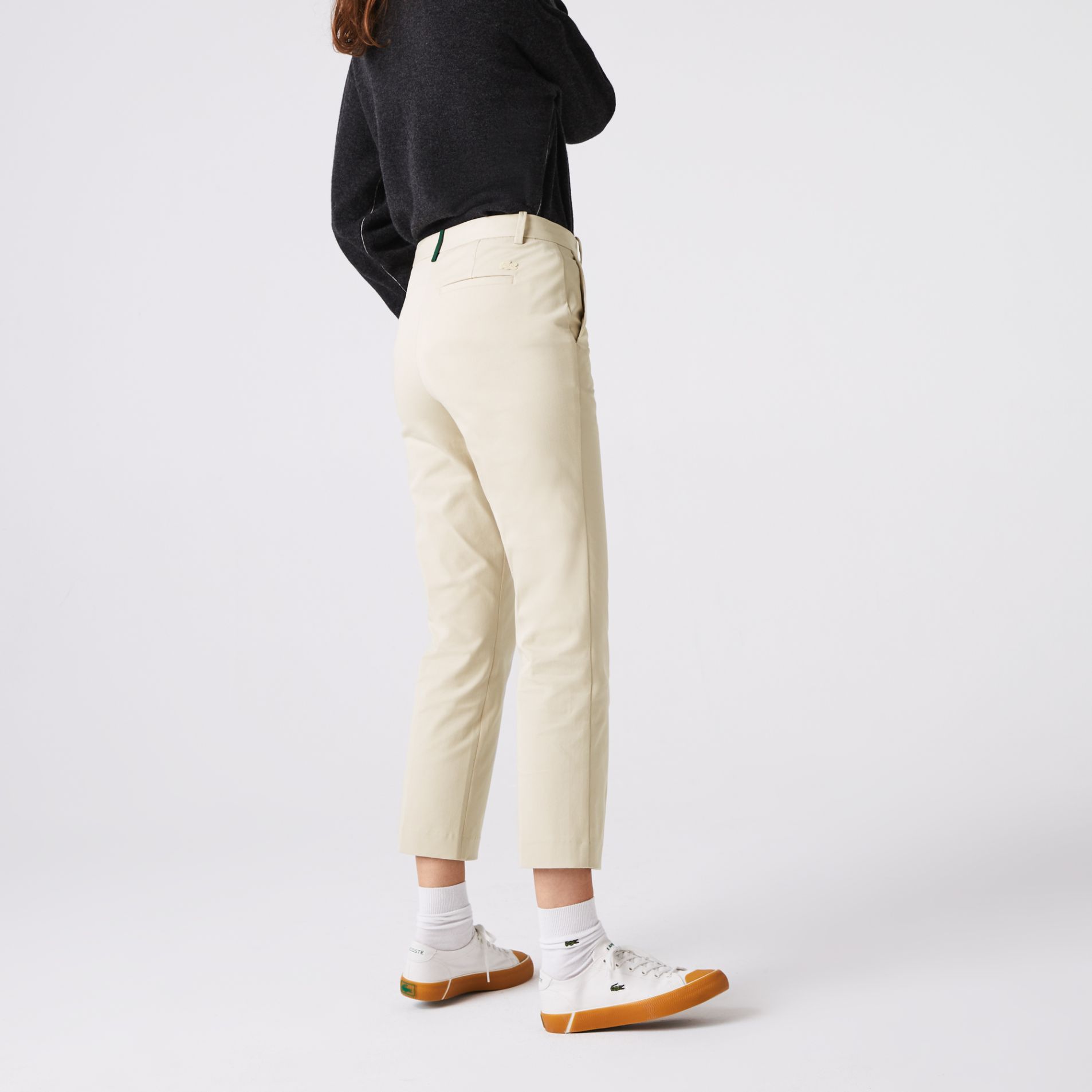 Брюки Lacoste , цвет белый, для женщин Брюки Lacoste , цвет белый, для женщин