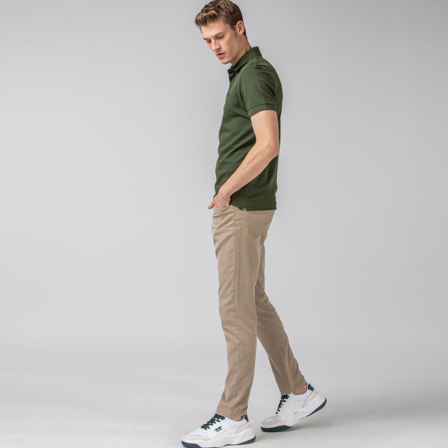 Брюки Lacoste , цвет серый, для мужчин Брюки Lacoste , цвет серый, для мужчин