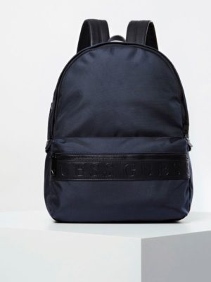 РЮКЗАК «DAN» С ПЛАНКОЙ С ЛОГОТИПОМ Guess РЮКЗАК «DAN» С ПЛАНКОЙ С ЛОГОТИПОМ Guess