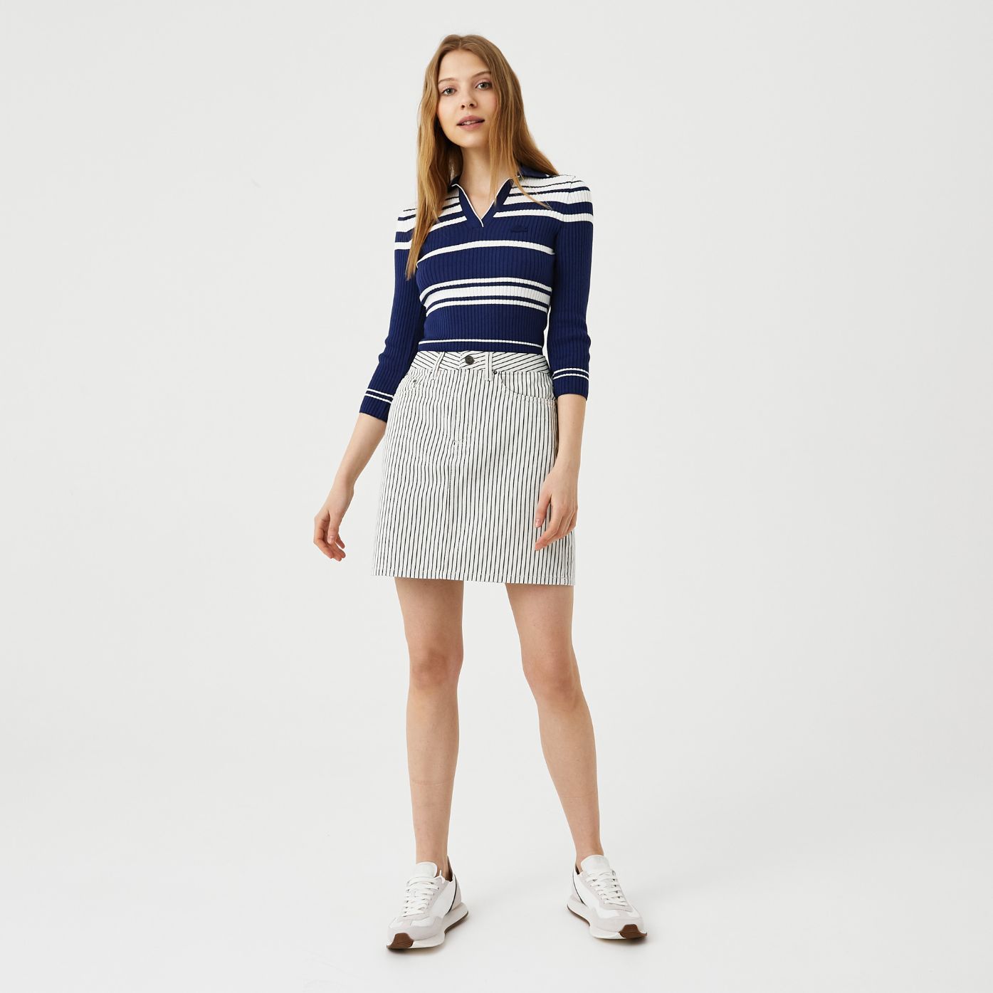 Юбка Lacoste , цвет серый, для женщин Юбка Lacoste , цвет серый, для женщин