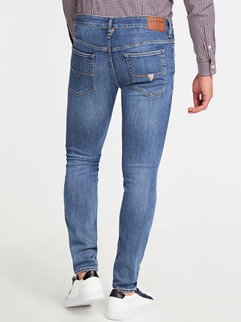 СУПЕРОБЛЕГАЮЩИЕ ДЖИНСЫ Guess СУПЕРОБЛЕГАЮЩИЕ ДЖИНСЫ Guess