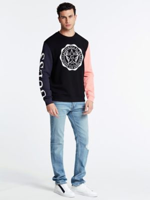 ТОЛСТОВКА С ЛОГОТИПОМ СПЕРЕДИ Guess