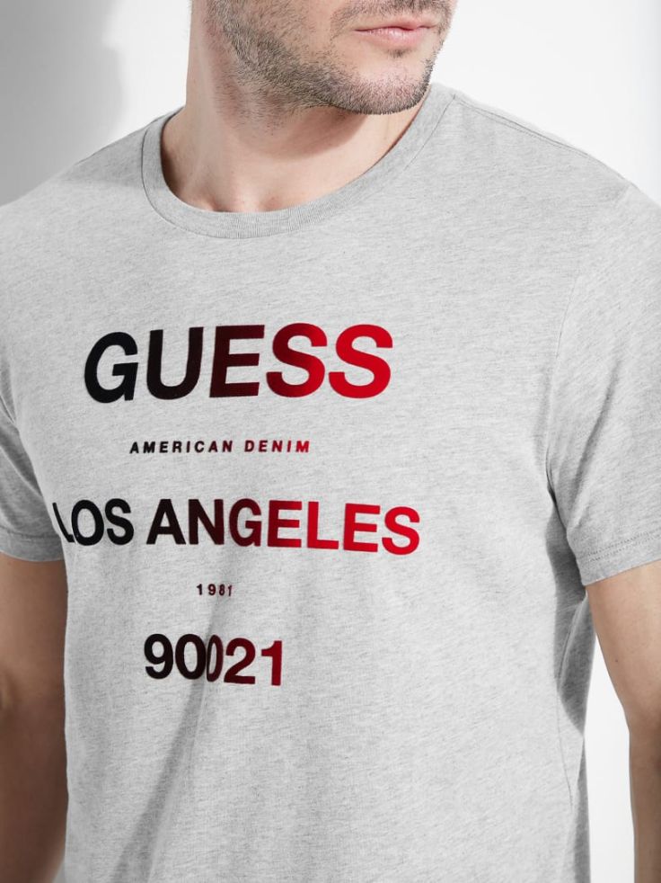 ФУТБОЛКА С ЛОГОТИПОМ СПЕРЕДИ Guess ФУТБОЛКА С ЛОГОТИПОМ СПЕРЕДИ Guess