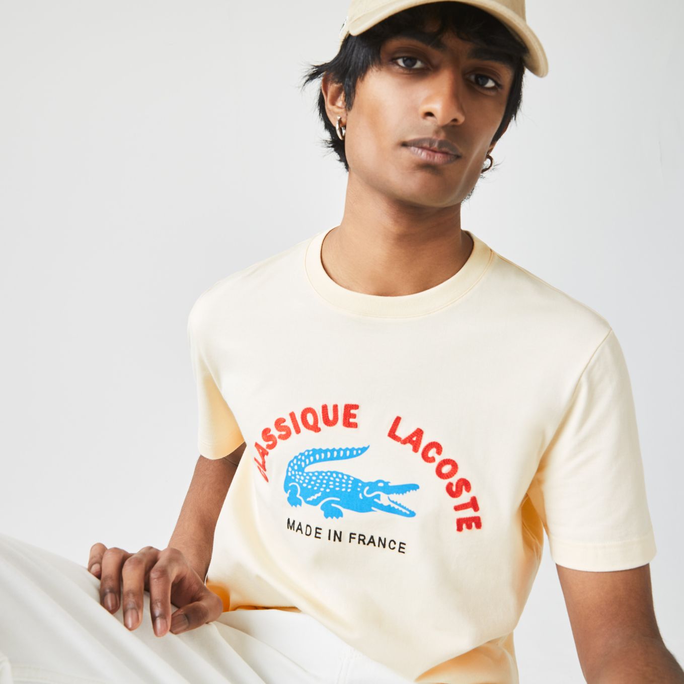 Футболка Lacoste , цвет бежевый, для мужчин Футболка Lacoste , цвет бежевый, для мужчин