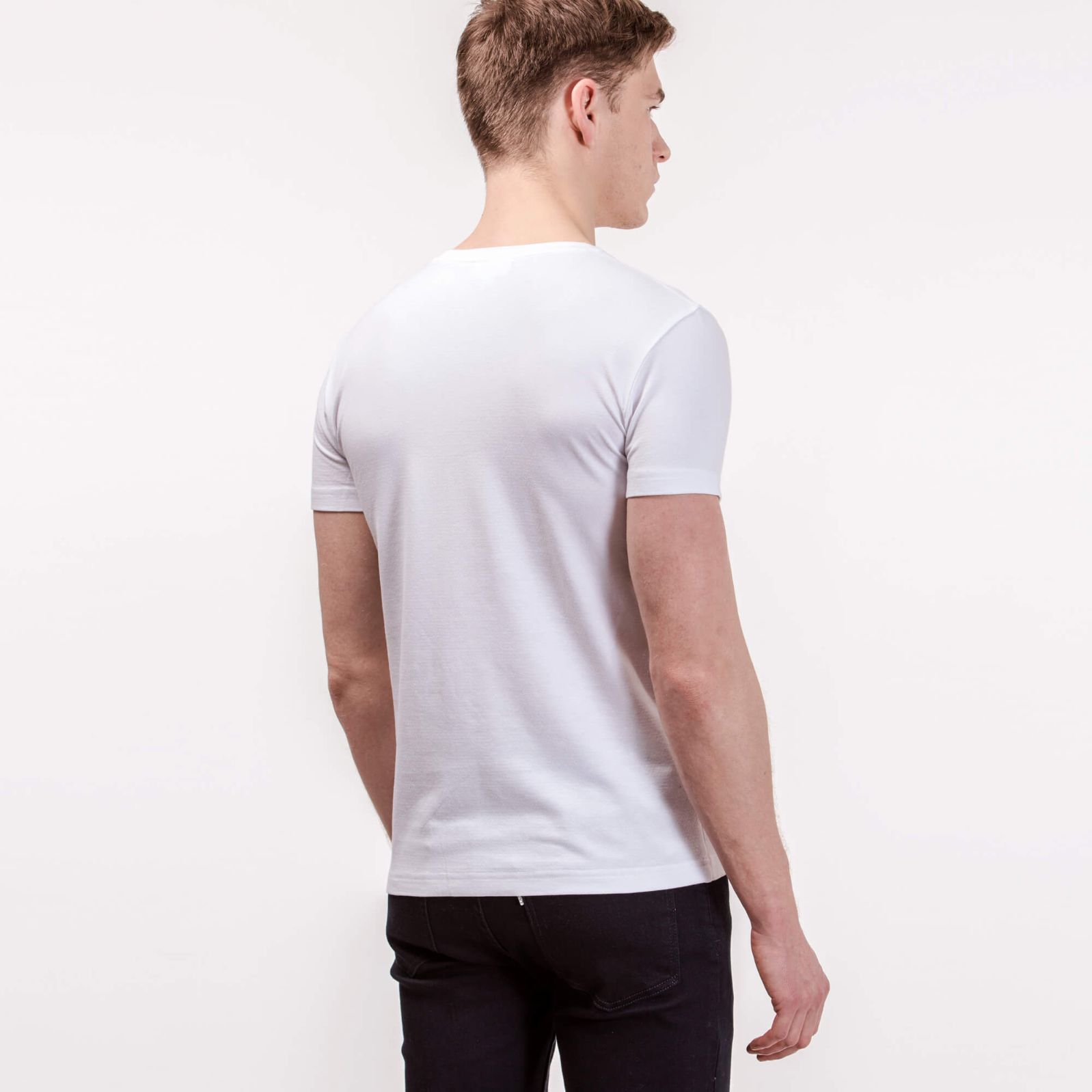 Футболка Lacoste Regular fit , цвет белый, для мужчин Футболка Lacoste Regular fit , цвет белый, для мужчин
