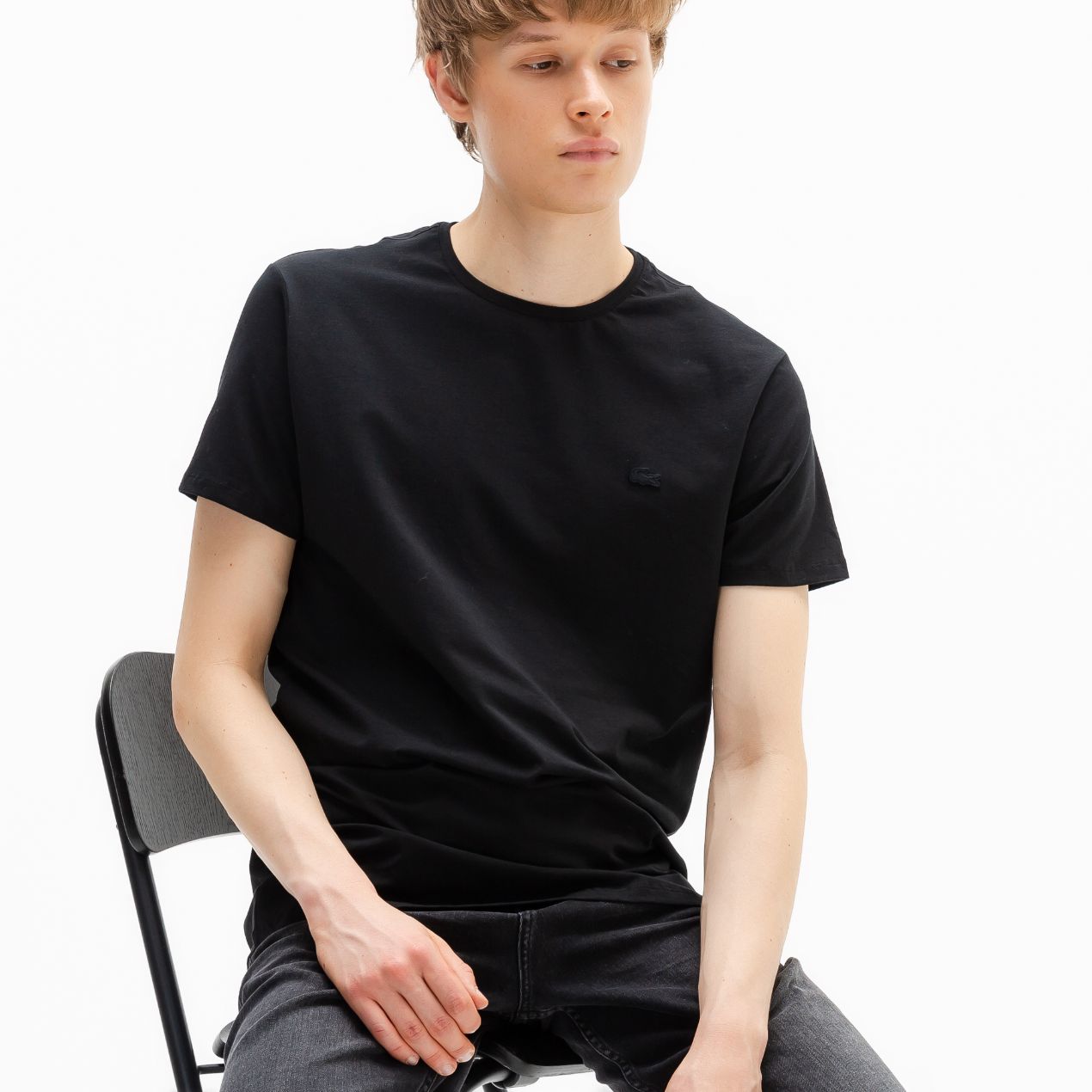 Футболка Lacoste , цвет черный, для мужчин Футболка Lacoste , цвет черный, для мужчин