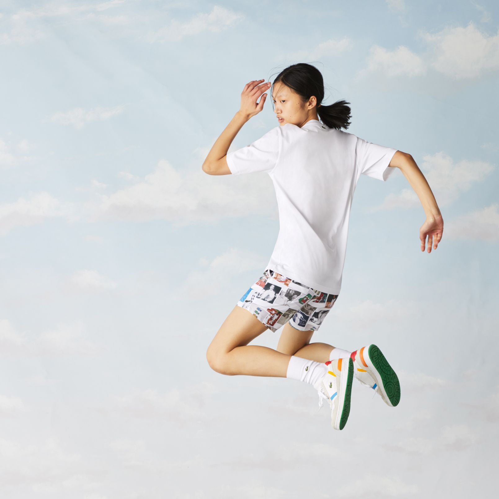 Футболка Lacoste POLAROID , цвет белый, для мужчин Футболка Lacoste POLAROID , цвет белый, для мужчин