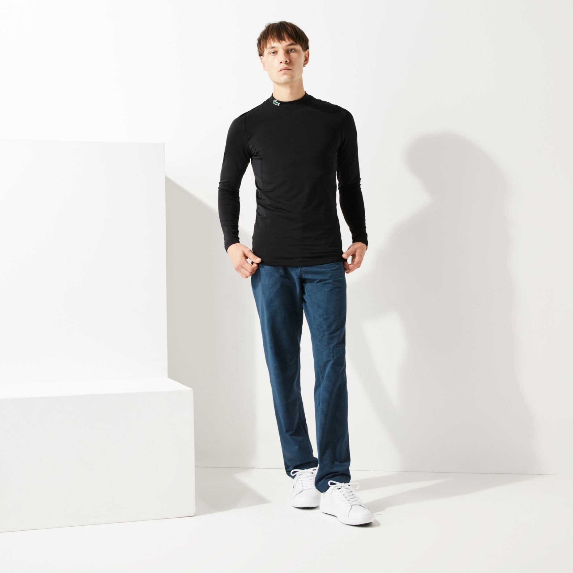 Футболка Lacoste , цвет черный, для мужчин Футболка Lacoste , цвет черный, для мужчин