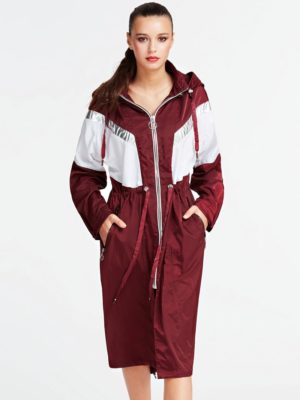 ПАРКА С КАПЮШОНОМ ИЗ НЕЙЛОНА Guess ПАРКА С КАПЮШОНОМ ИЗ НЕЙЛОНА Guess