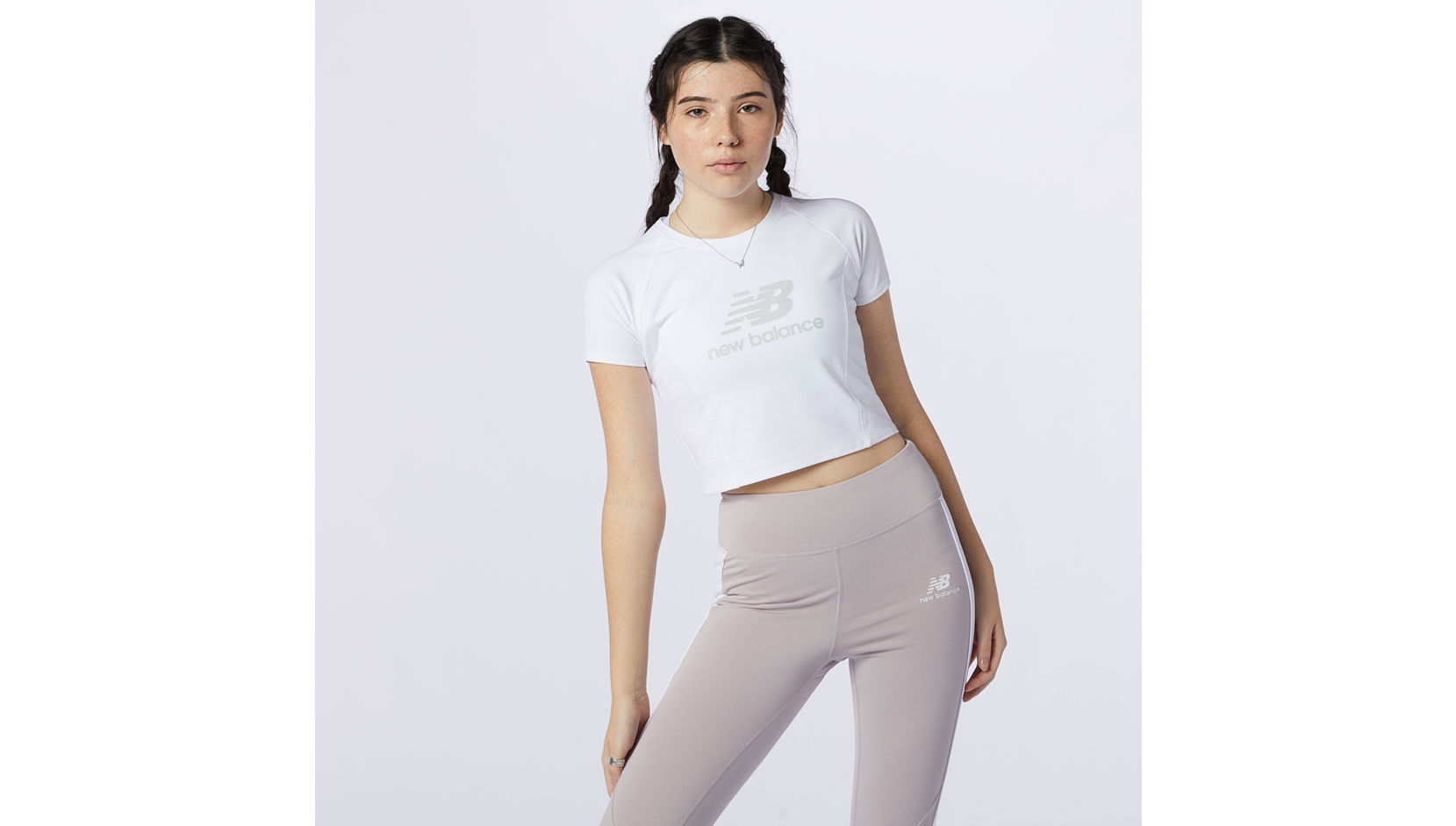 Футболки New Balance NB Athletics Podium Tee женские - New Balance Футболки New Balance NB Athletics Podium Tee женские - New Balance