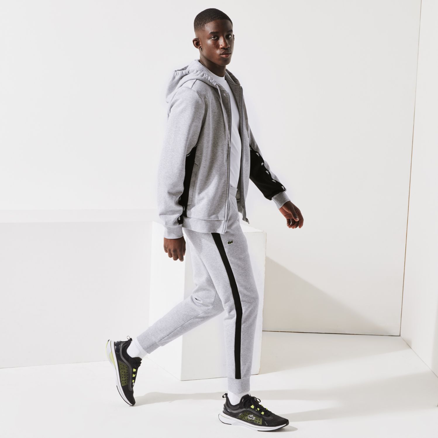 Спортивные штаны Lacoste , цвет серый, для мужчин Спортивные штаны Lacoste , цвет серый, для мужчин